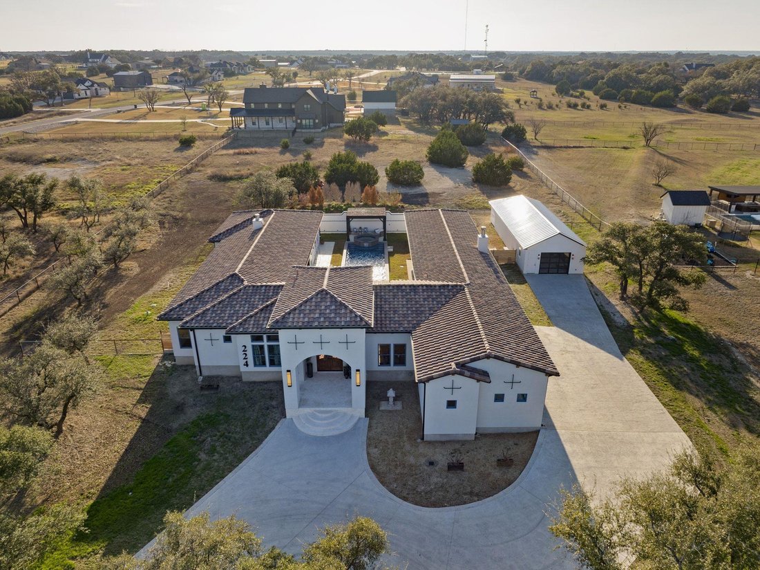 Maison à Liberty Hill, Texas, États-Unis 1 - 18846281