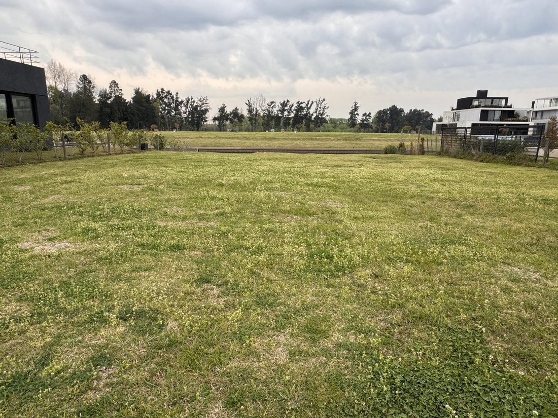 Land in Rincón de Milberg, Buenos Aires Province, Argentina 2 - 18844189