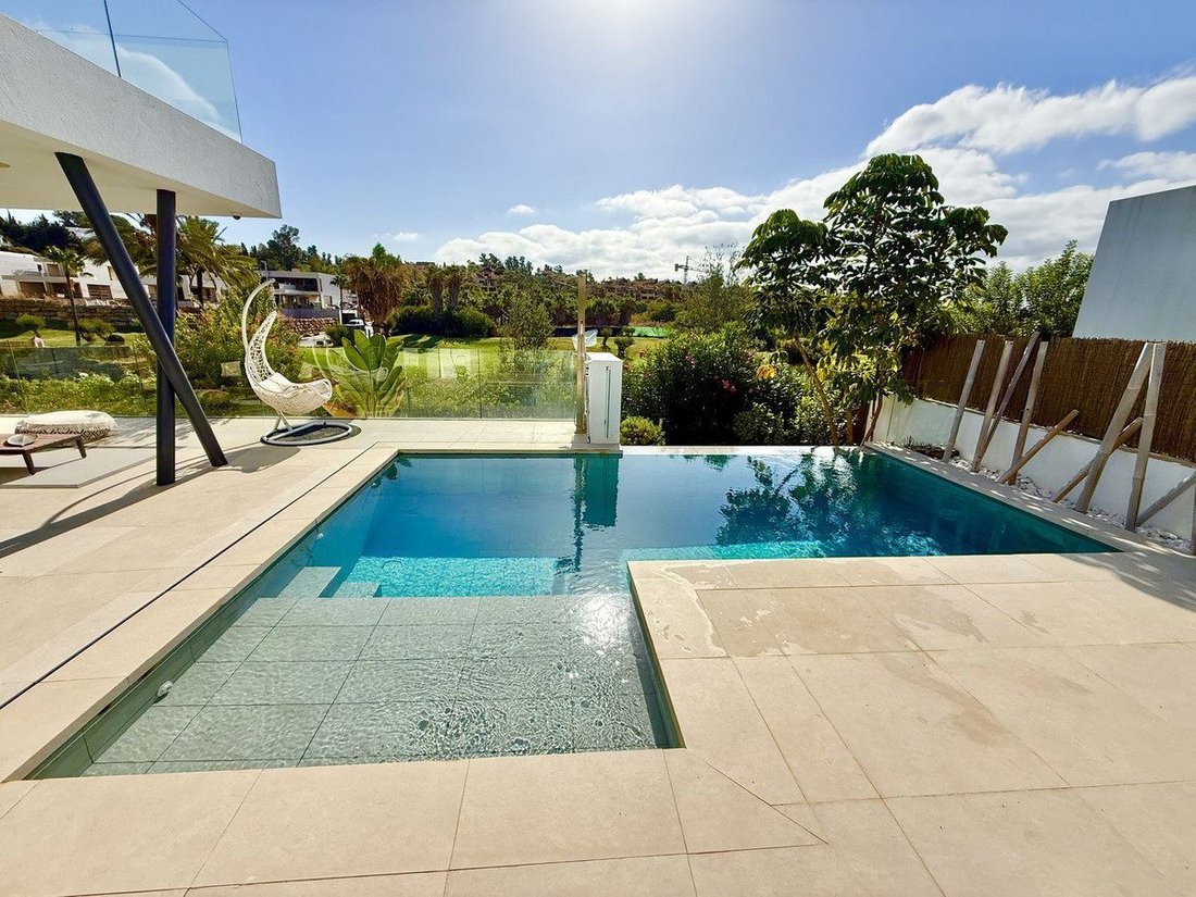 Villa in Estepona, Andalusia, Spain 4 - 18855807