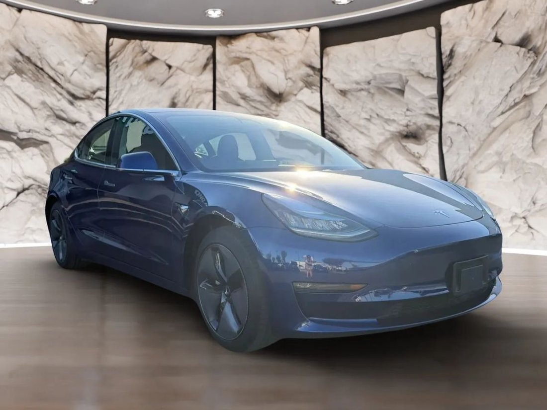 Sedan in Ontario, CA, United States 3 - 18850798