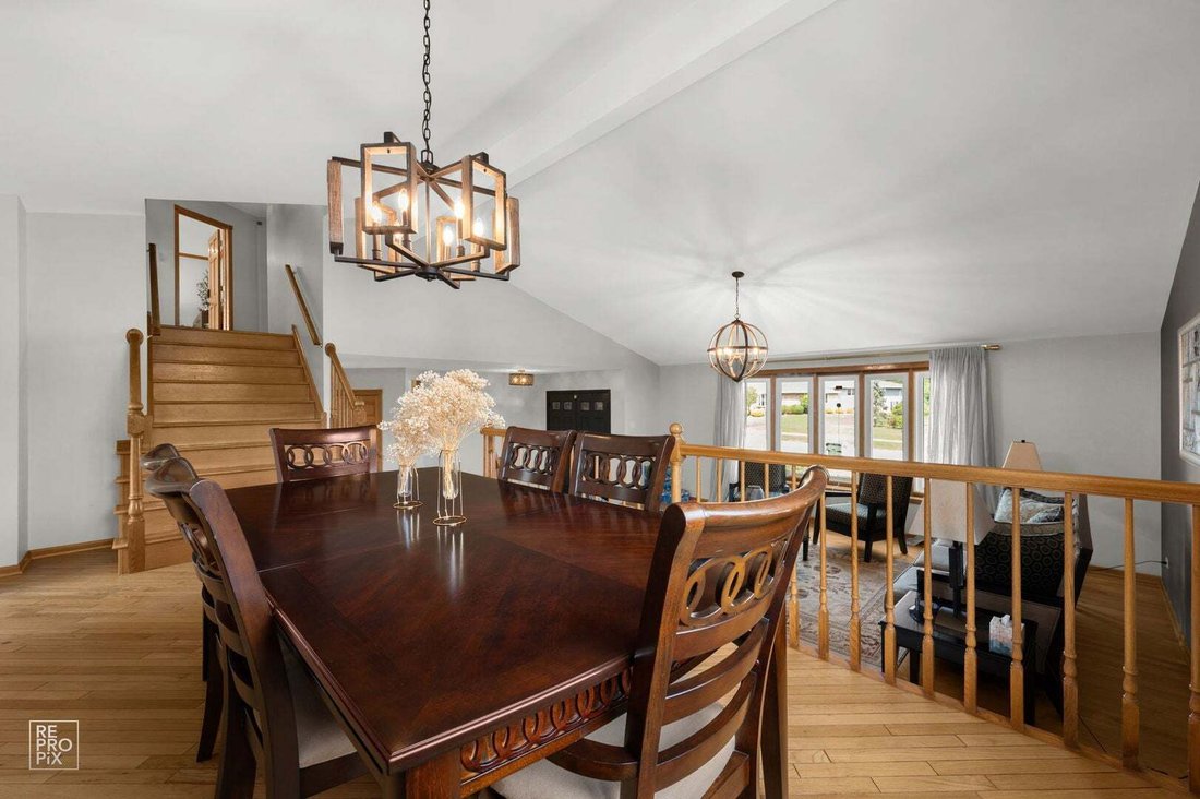 House in Orland Park, Illinois, United States 3 - 18846349