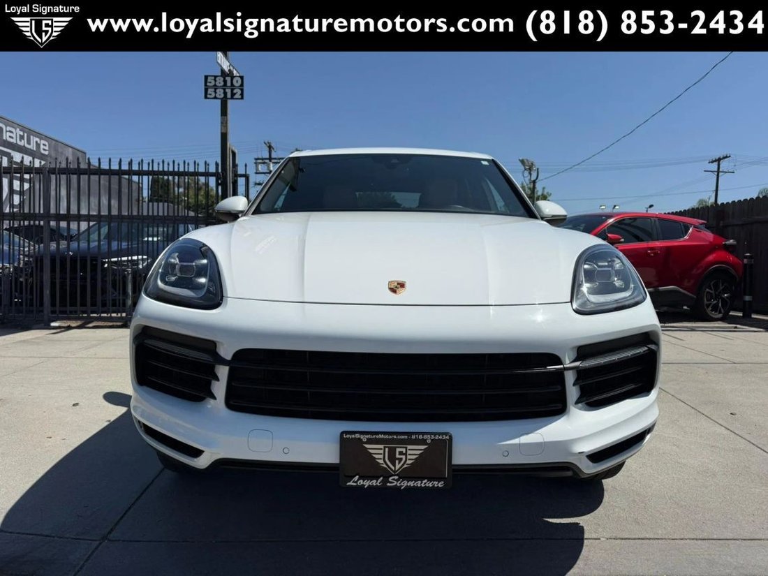 Suv in Van Nuys, CA, United States 2 - 18856050