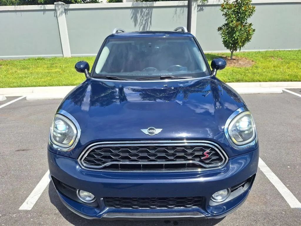 Coupe in Tampa, FL, United States 2 - 18852320