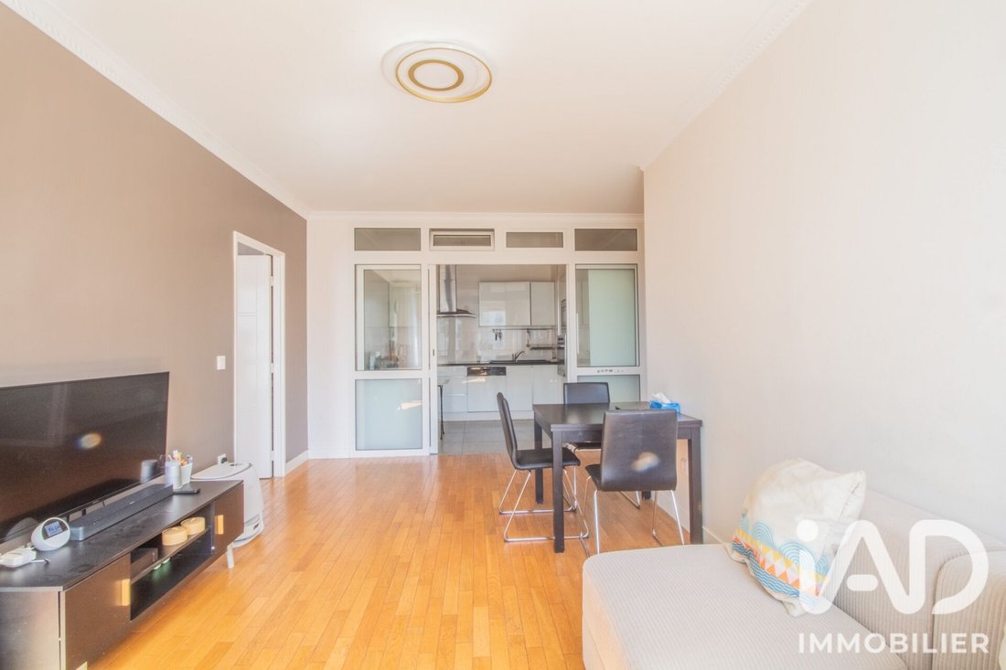 Apartment in Charles-Hermite-Evangile, Paris 18e Arrondissement, Paris 2 - 18855752