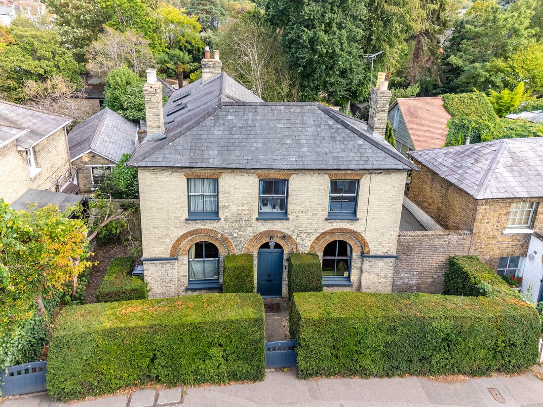 House in Broxbourne, England 2 - 18850021