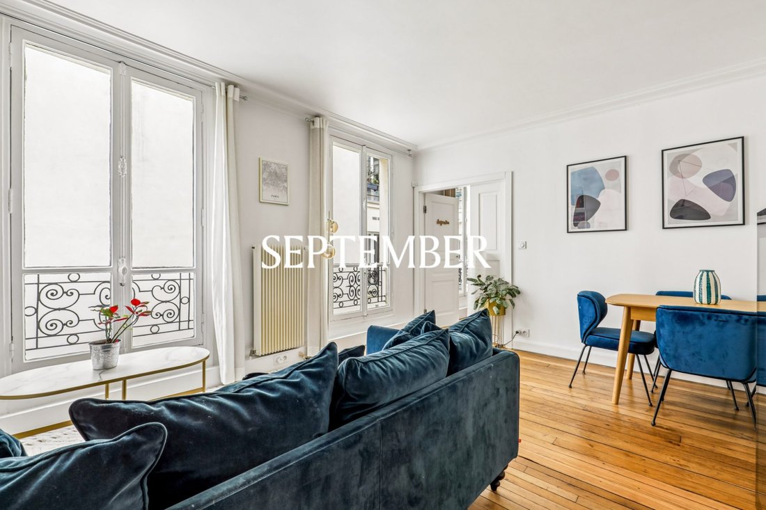 Apartment in Lorette-Martyrs, Paris 9e Arrondissement, Paris 5 - 18849136