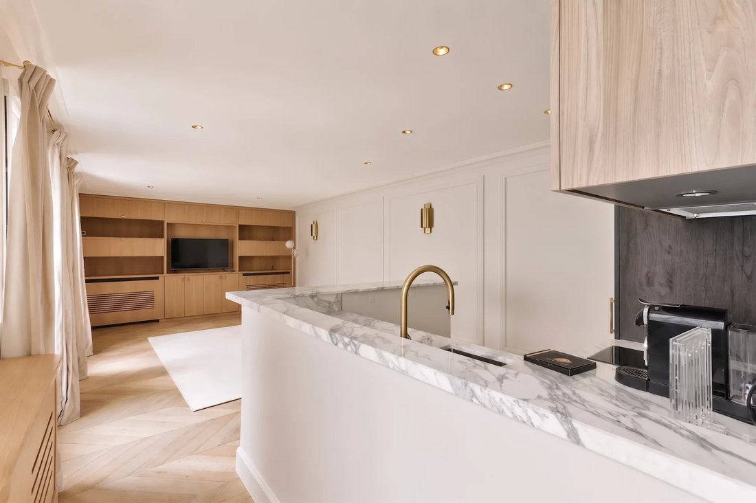 Apartment in Monnaie, Paris 6e Arrondissement, Paris 2 - 17146612