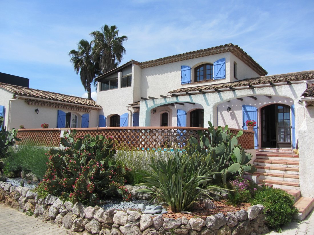 Villa in Exterieurs, Fréjus, Frankreich 1 - 18847698