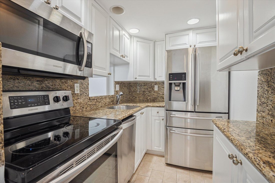 Condo in Fort Lauderdale, Florida, United States 2 - 18847631