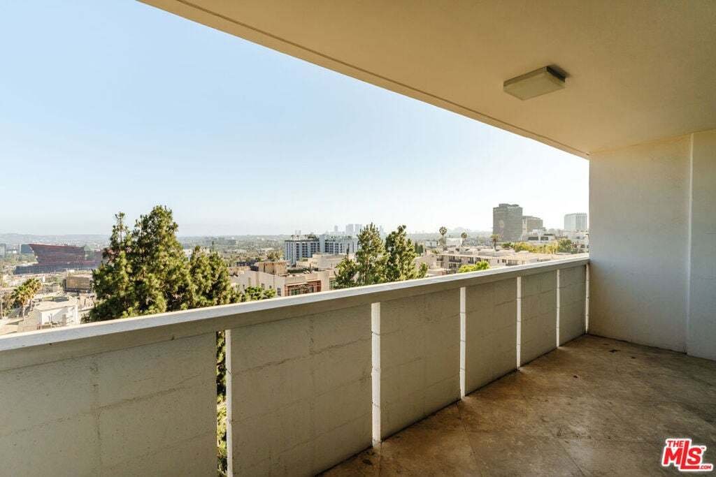 Appartement à Los Angeles, Californie, États-Unis 5 - 18851379