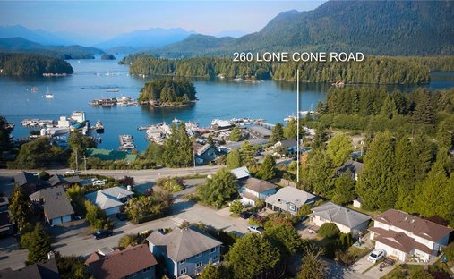 House in Tofino, British Columbia, Canada 1