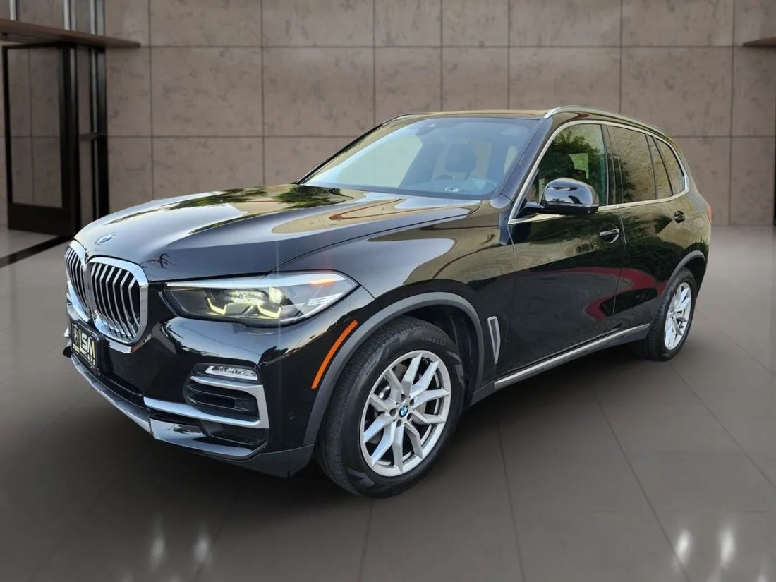 Suv in Fullerton, CA, United States 1 - 18852297