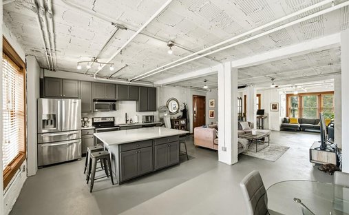 Condo in Detroit, Michigan, United States 1