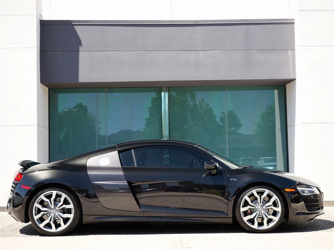 Coupe in Thousand Oaks, CA, United States 4 - 18850172