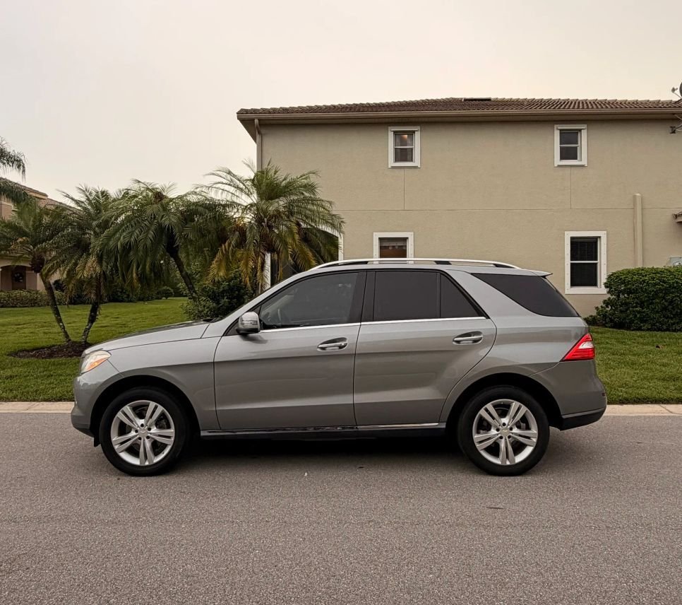 Suv in Fort Myers, FL, United States 3 - 18850799