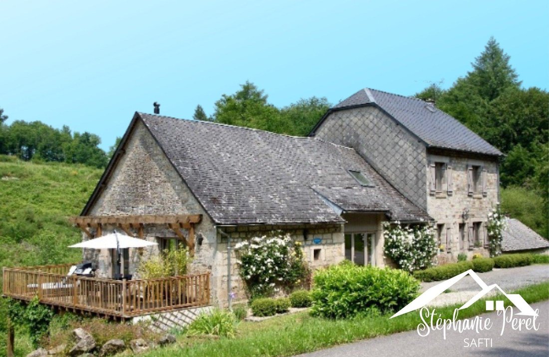 Maison à Gourdon-Murat, Nouvelle-Aquitaine, France 1 - 17268972