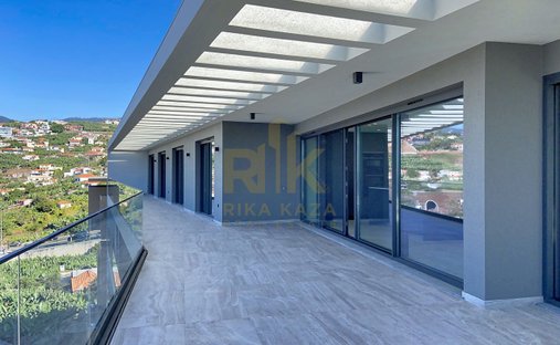 Penthouse in Sao Martinho, Madeira, Portugal 1