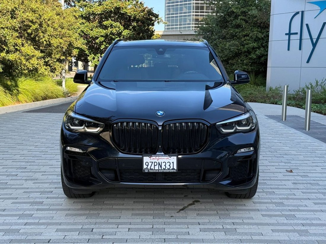 Suv in Inglewood, CA, United States 2 - 18855218