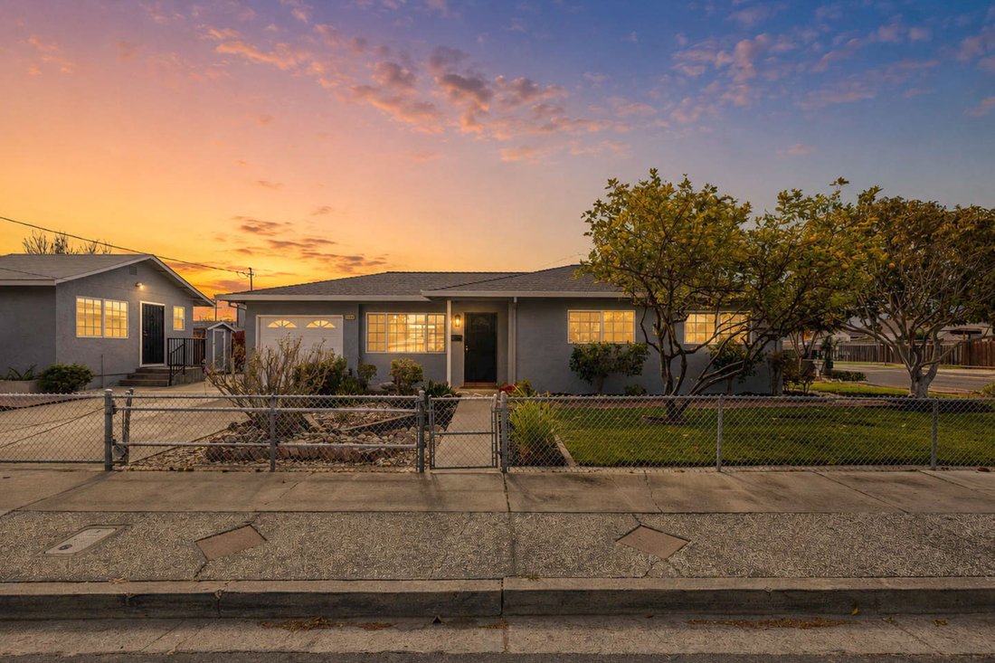 Casa a Newark, California, Stati Uniti 2 - 18843093