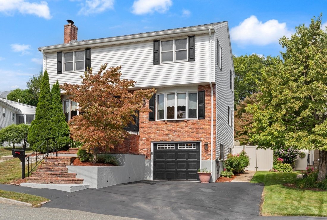 House in Medford, Massachusetts, United States 3 - 18844575