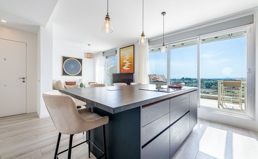 Penthouse in Cancelada, Estepona, Andalusia 1