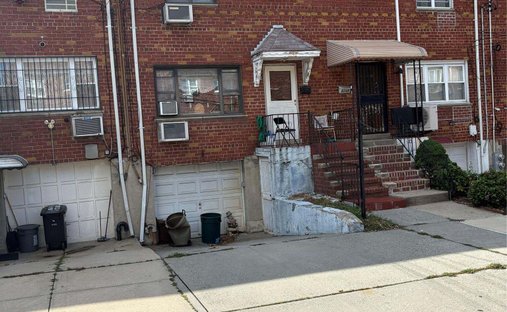 House in New York, New York, United States 1