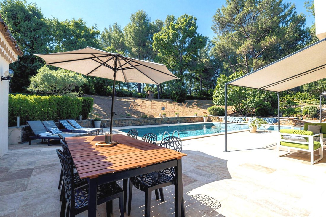 Casa en Rousset, Provenza-Alpes-Costa Azul, Francia 2 - 18854206