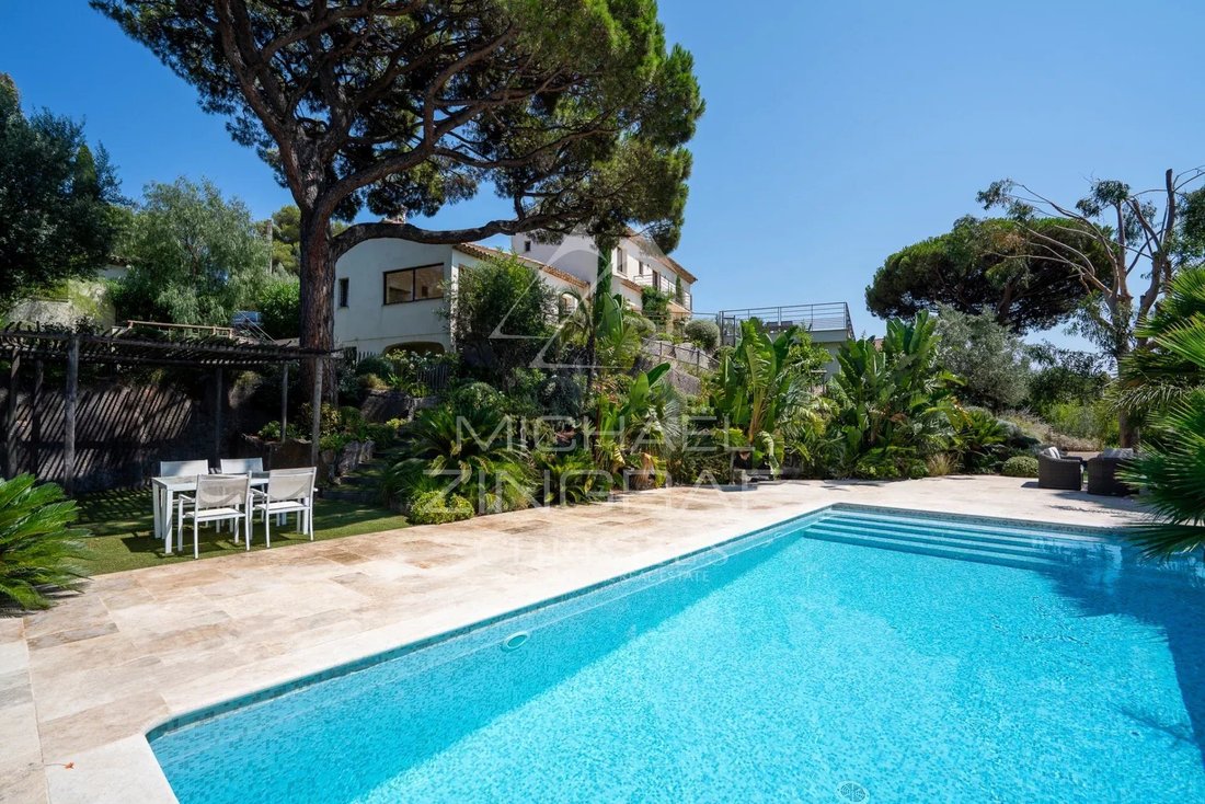 Villa à Ville-Les Saquedes-Le Bouillonnet, Sainte-Maxime, France 2 - 18844018