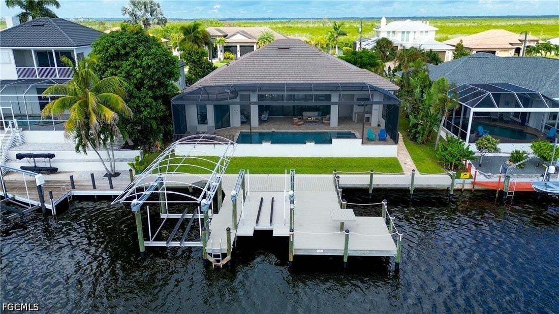 Casa a Cape Coral, Florida, Stati Uniti 5 - 18845256