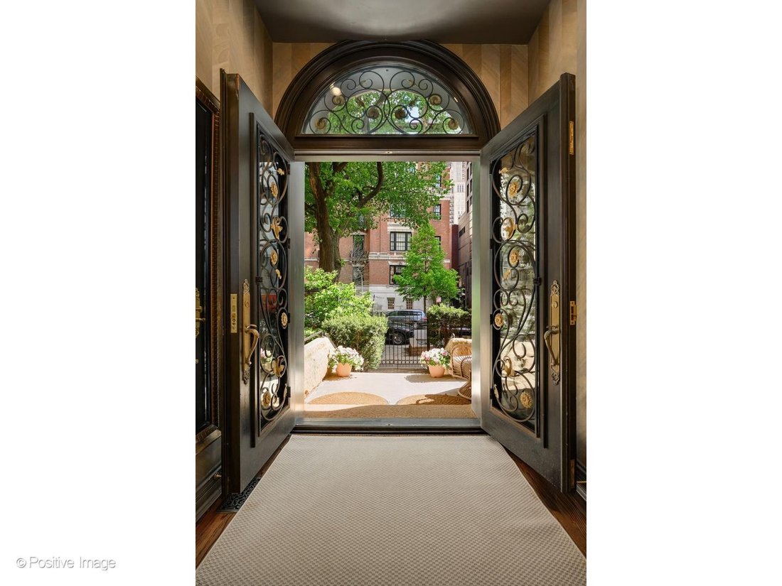 House in Chicago, Illinois, United States 2 - 18855167