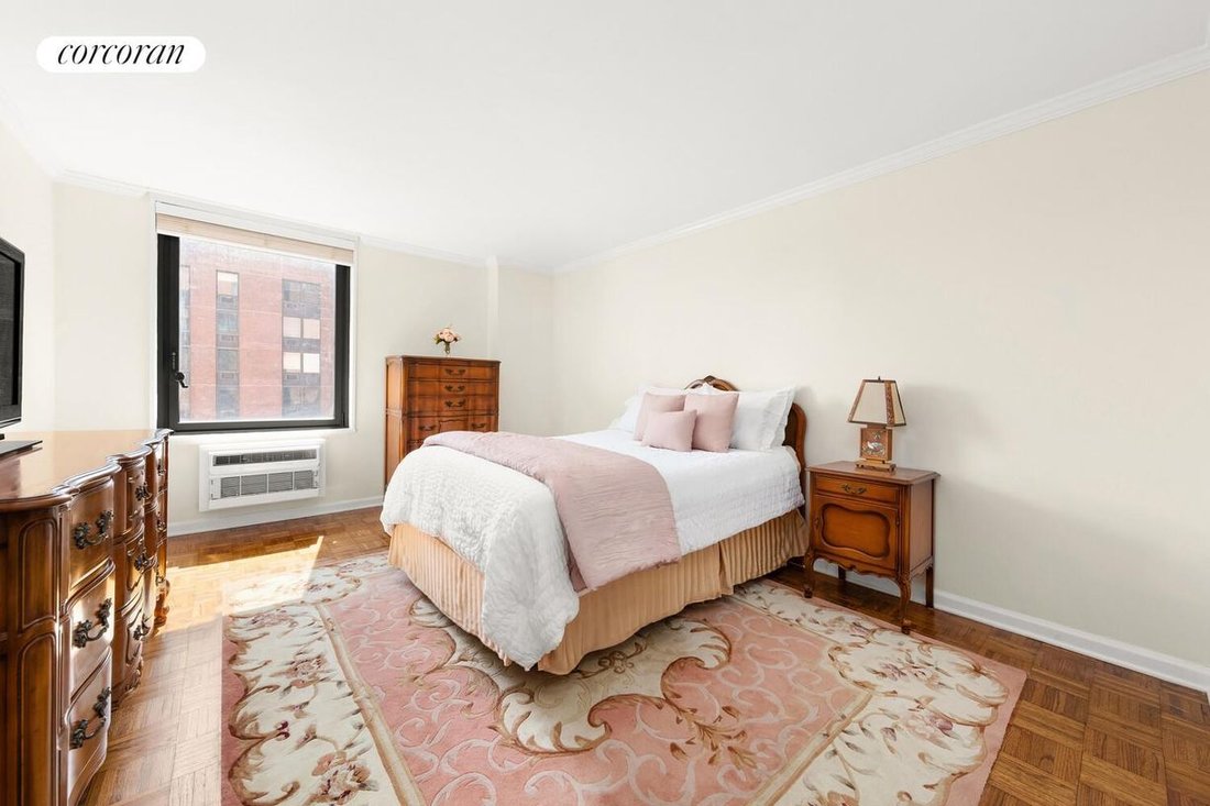 Condo in New York, New York, United States 4 - 18856289