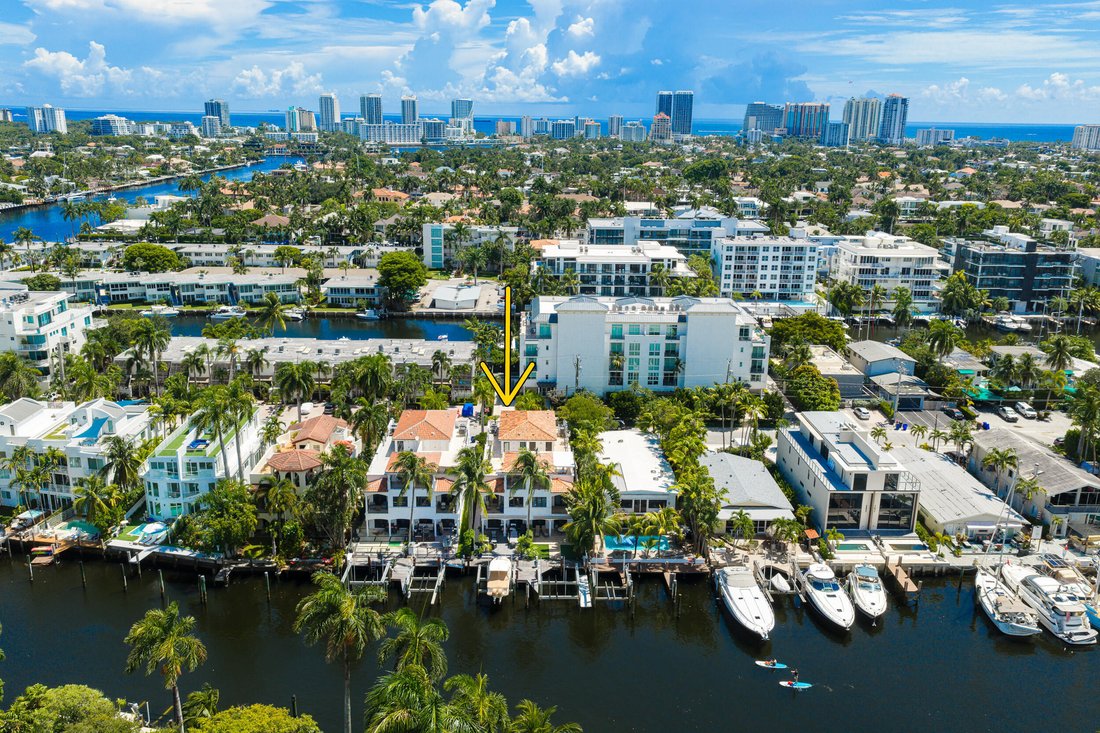 Maison de ville à Fort Lauderdale, Floride, États-Unis 1 - 18850975