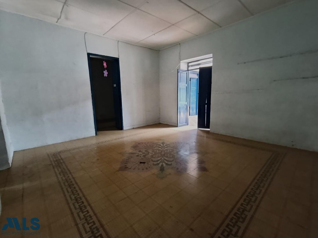 House in Medellín, Antioquia, Colombia 4 - 18850025
