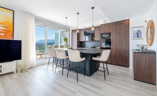 Penthouse in Estepona, Andalusia, Spain 1