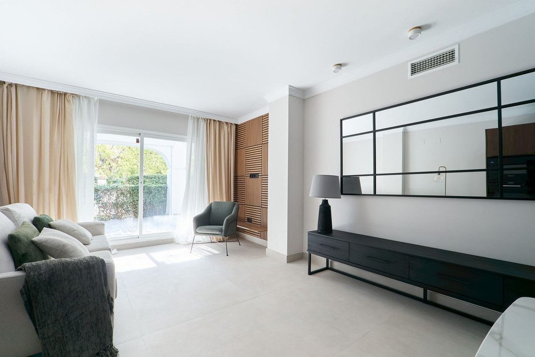 Apartment in San Pedro de Alcantara, Andalusia, Spain 4 - 18855811