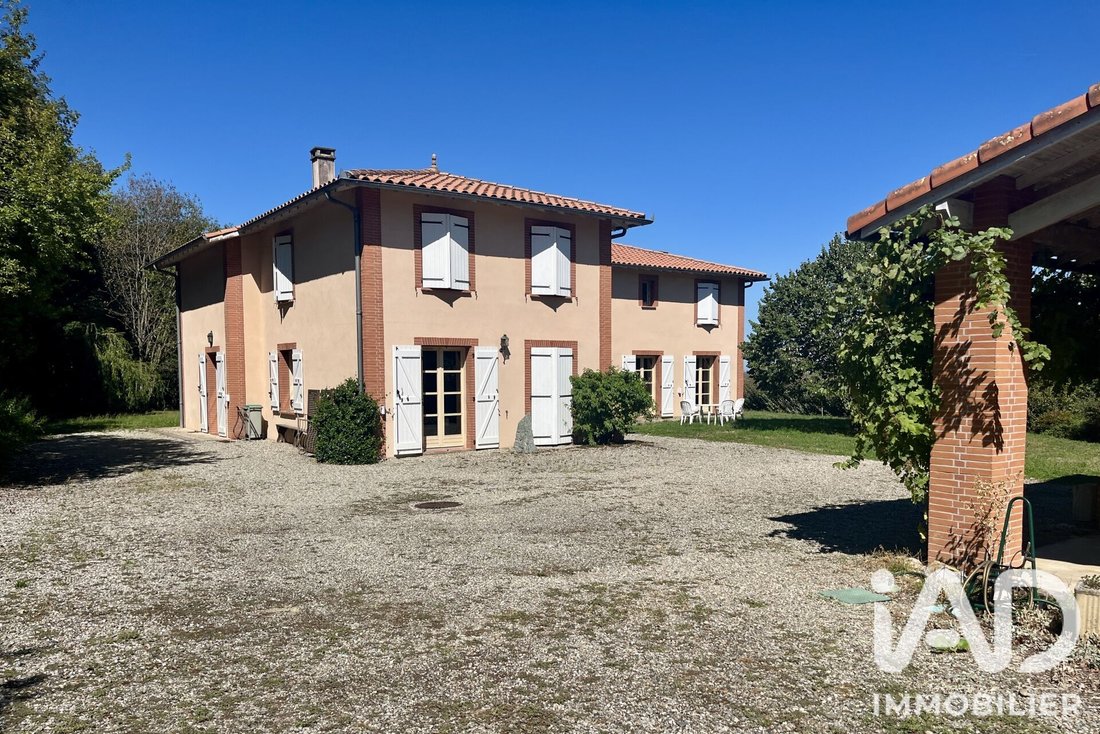 Casa en Grazac, Occitania, Francia 2 - 18855756