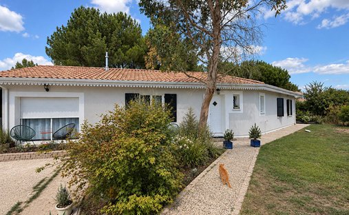Villa in Salles, Neu-Aquitanien, Frankreich 1