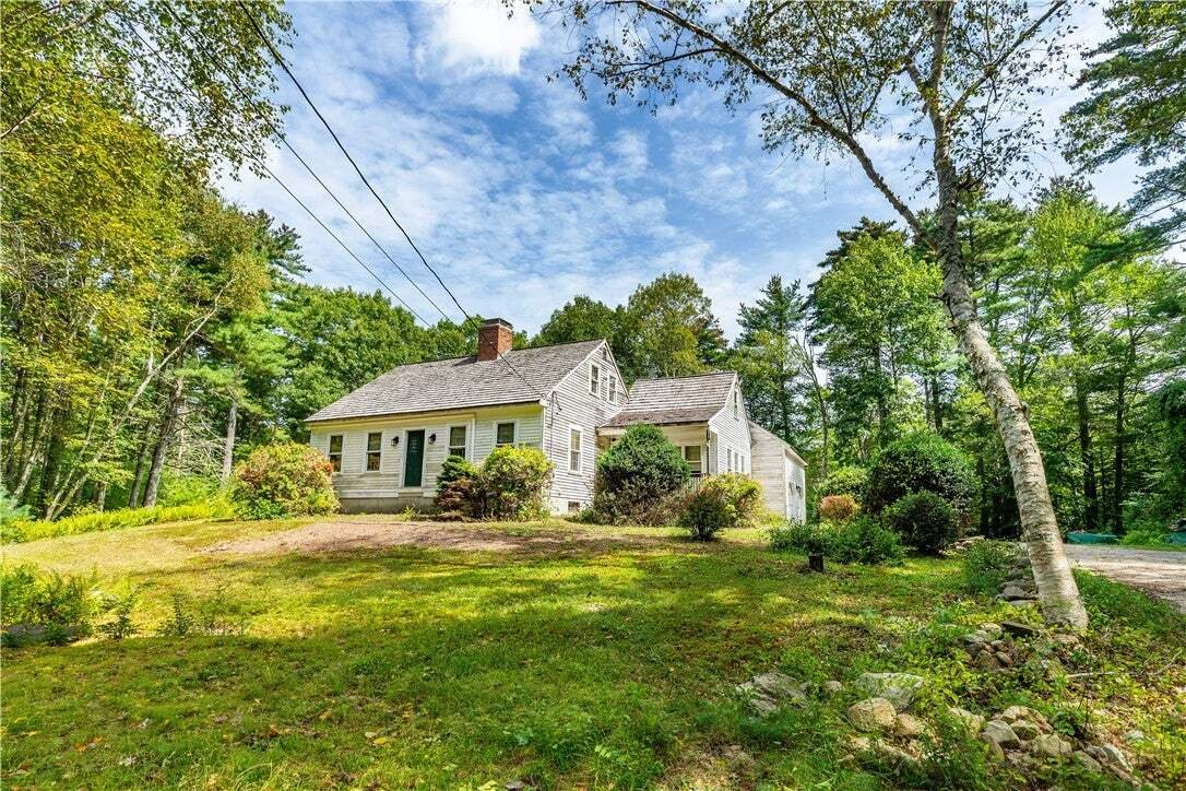 House in Burrillville, Rhode Island, United States 1 - 18852655