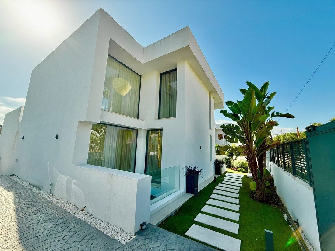 Villa in Estepona, Andalusia, Spain 3 - 18855807