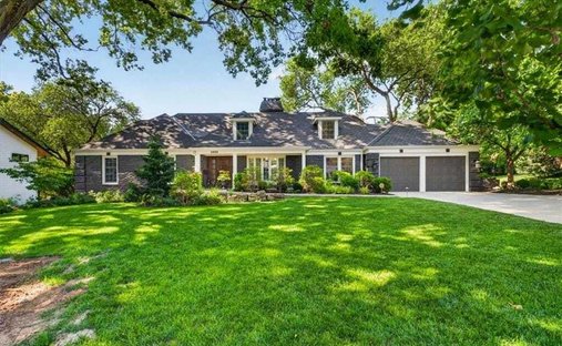 House in Mission Hills, Kansas, United States 1