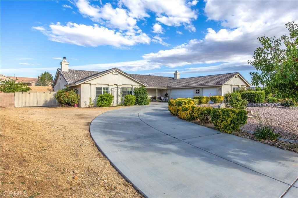 House in Apple Valley, California, United States 3 - 18042414