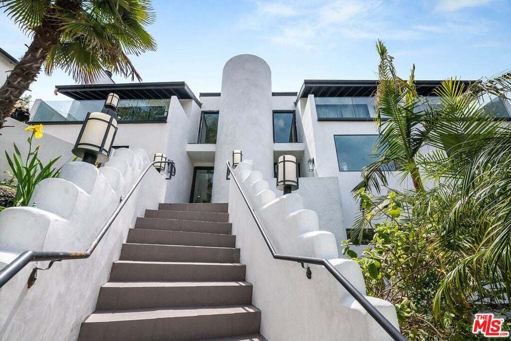 House in Los Angeles, California, United States 4 - 18854472