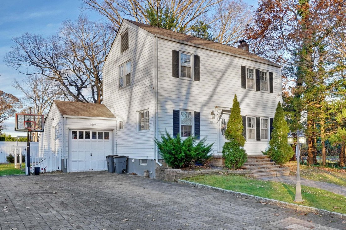 House in Oakhurst, New Jersey, United States 1 - 18841986