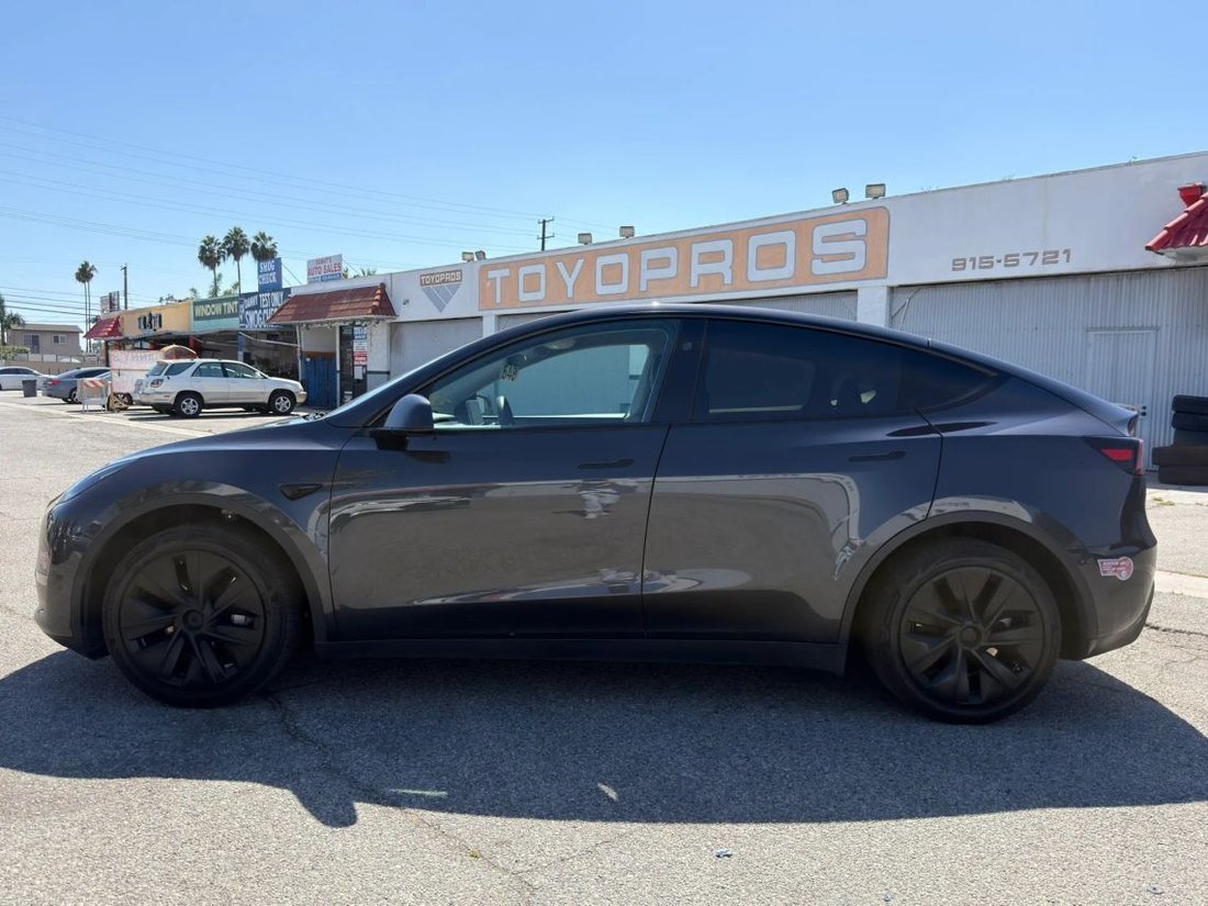 Suv in Azusa, CA, United States 4 - 18855216