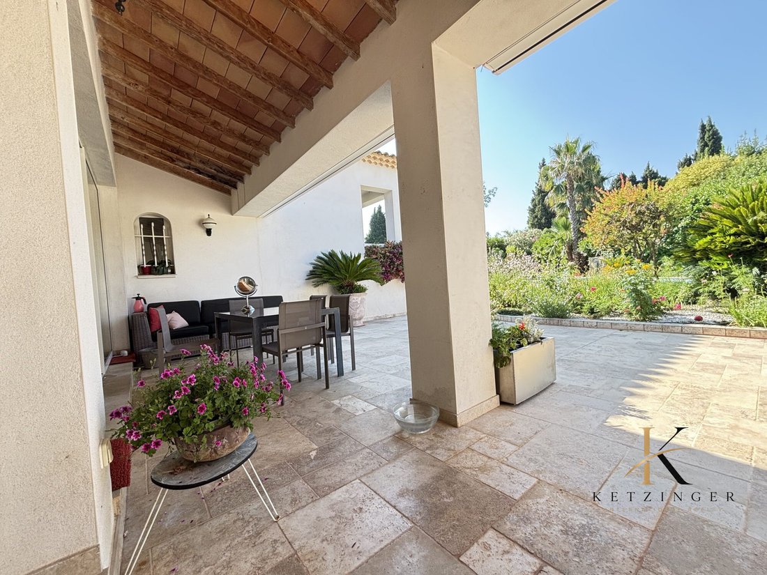 Villa à Hyères, Provence-Alpes-Côte d'Azur, France 4 - 18544773
