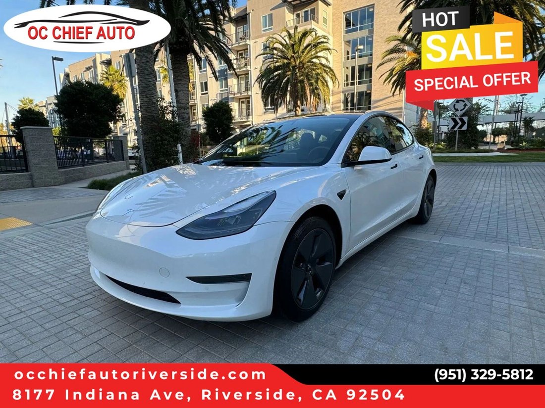 Sedan in Riverside, CA, United States 1 - 18851878