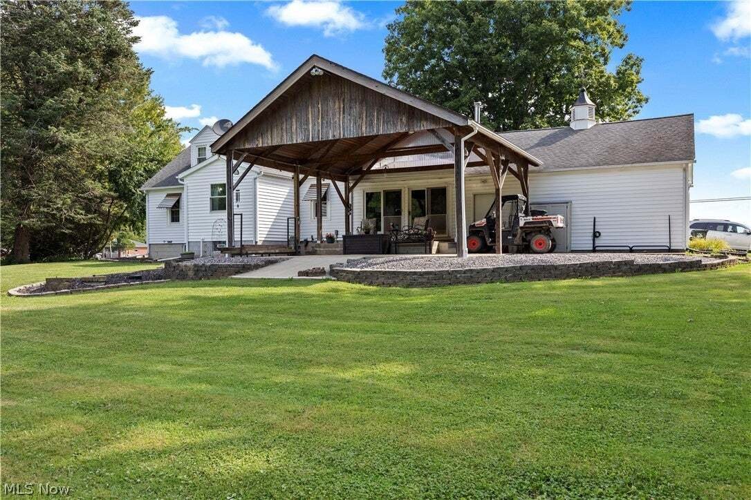 House in Elyria, Ohio, United States 3 - 18842439