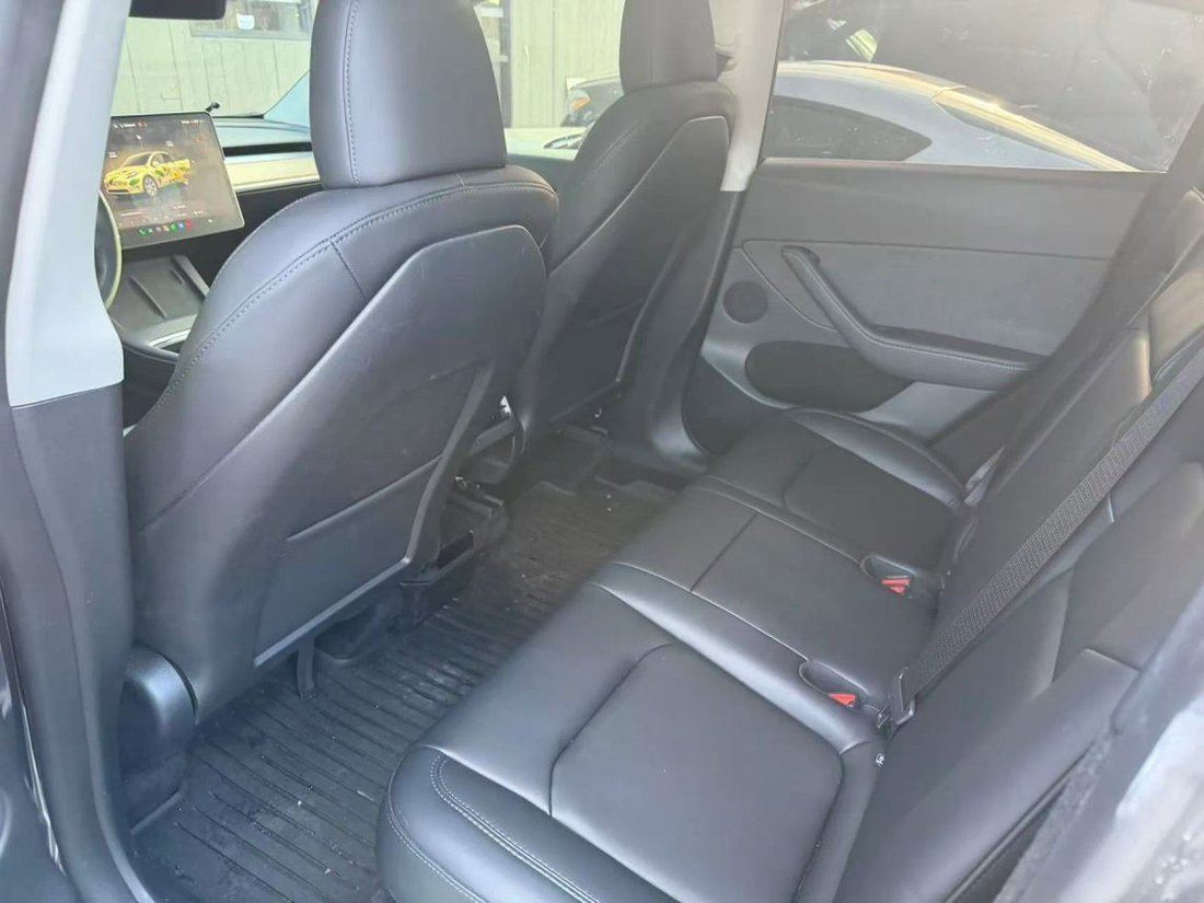 Suv in Costa Mesa, CA, United States 4 - 18856007