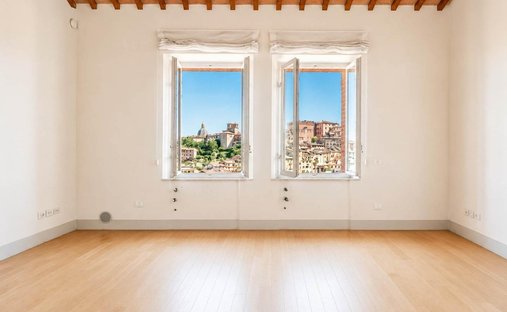 Apartment in Centro Storico, Siena, Tuscany 1