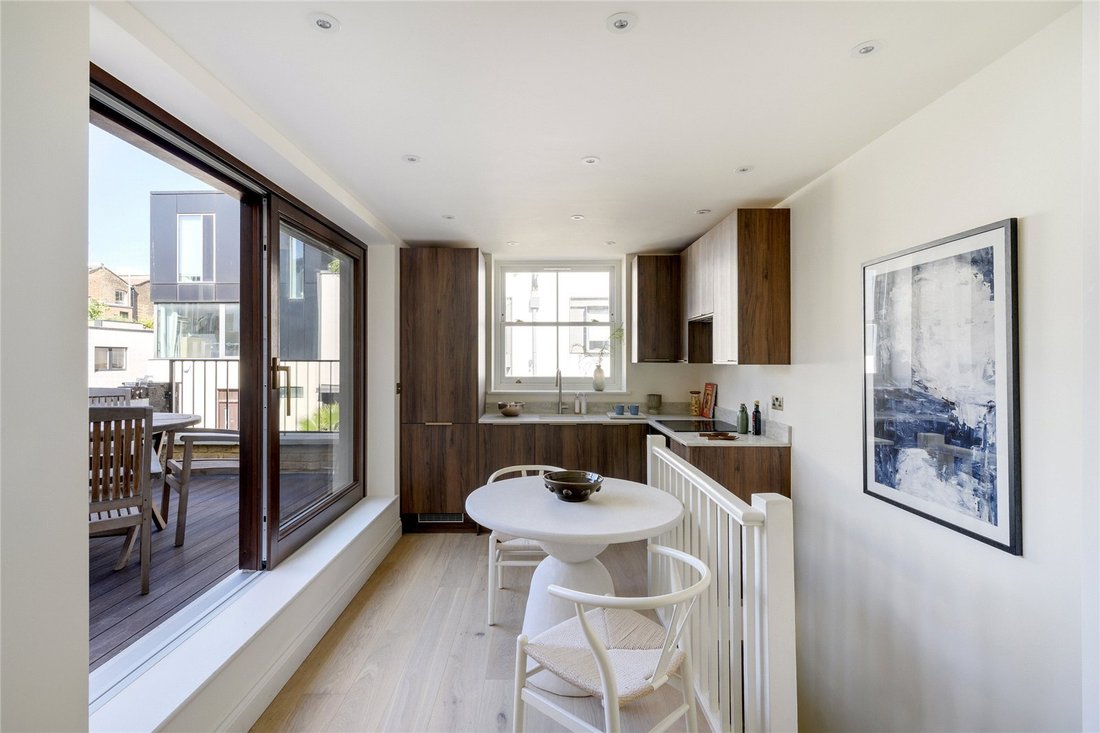 Casa in Ladbroke Grove, Kensington e Chelsea, Inghilterra 1 - 18842313